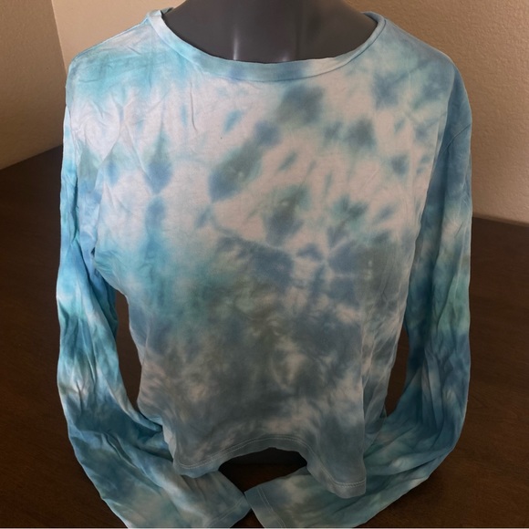 cropped long sleeve - Picture 3 of 6